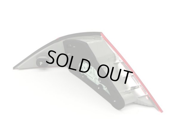 画像2: メルセデスベンツ / テールライト 右 / 2198200264 / ULO (2)