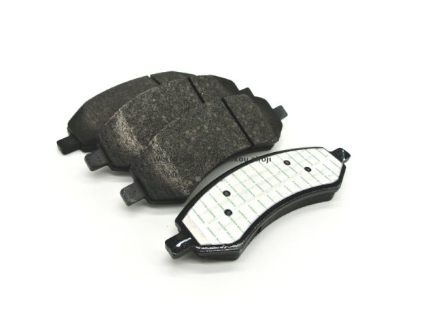 画像2: 【在庫限り】ダッジ ラム / フロント ブレーキパッド セット / 68334862AB / MOPAR (2)