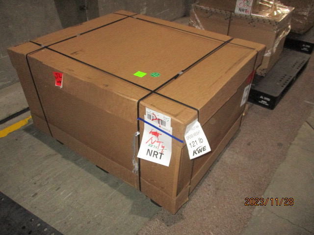 米国→日本【エア便】自動車部品